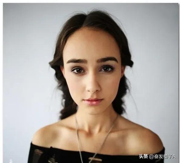 神秘的巴西模特德博拉·席尔瓦,天使面孔魔鬼身材,美得让人窒息