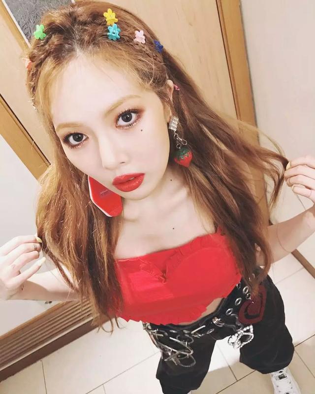 金泫雅｜因为谈恋爱被炒鱿鱼的南韩第一带货女王回来了