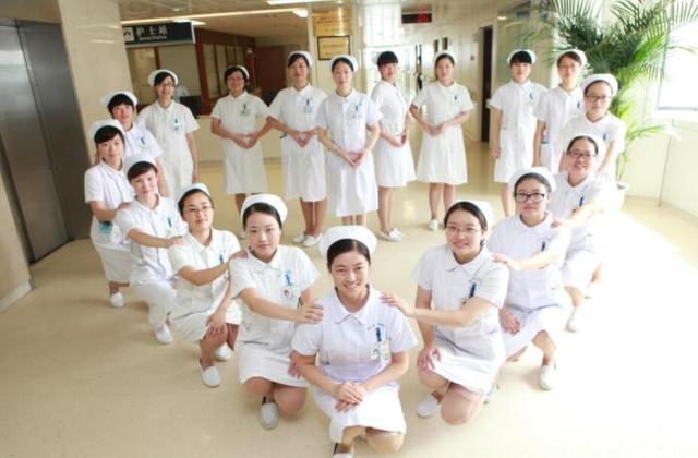 上不了普高,就去职高读卫校?那些卫校毕业的女学生,后来怎样了