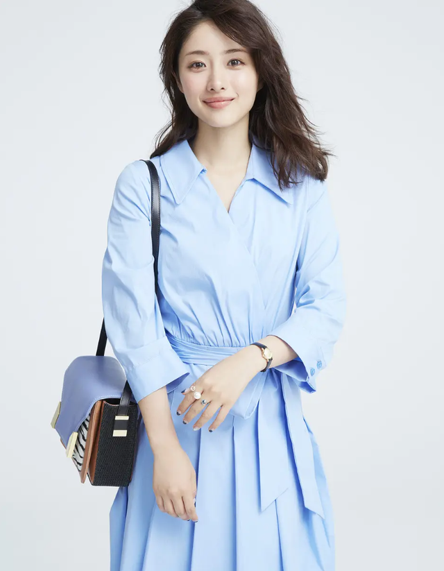 日本最美女星排行，佐佐木希那么漂亮才第九，第一拥有完美长相