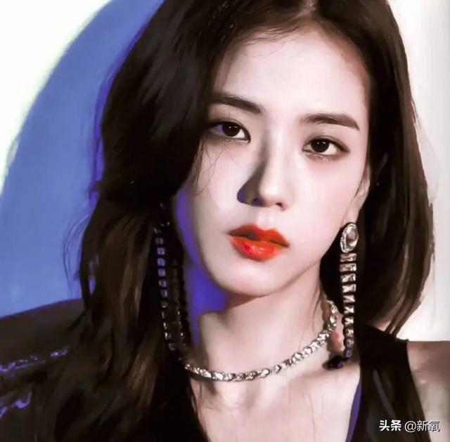 碰瓷刘亦菲还全网好评，姐这张脸真是集天地精华了吧