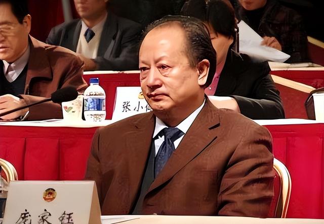 陕西“大色虎”落马：霸占11位下属娇妻，搞豆腐渣工程，判12年