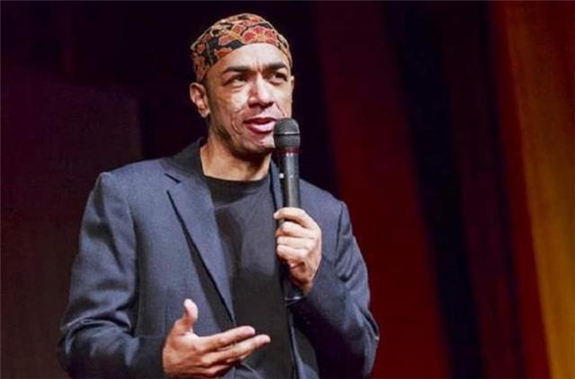 2008年,河南女孩刘雪华不顾反对嫁黑人,婚后得知他是奥巴马弟弟