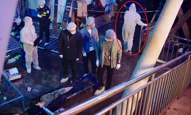 《破茧》中惊现女体盛，美女法医说：变态、邪恶、我不去