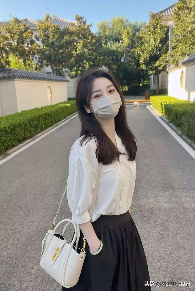 我是一个清新脱俗的女生