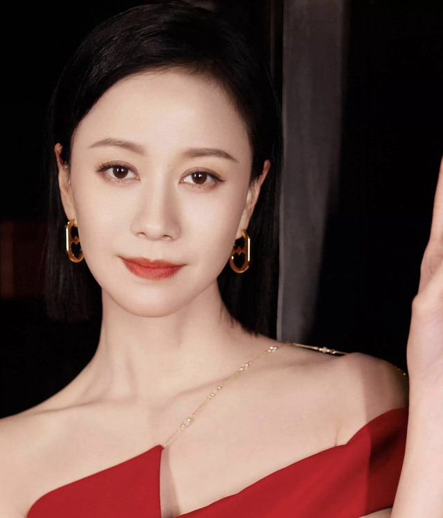 “捧不红”的10位女星，虽然观众扼腕叹息，但火不起来，也是幸运