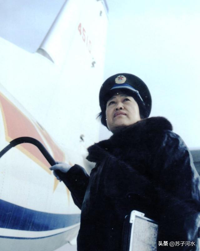 盘点新中国成立后解放军中18个女子第一人(一)