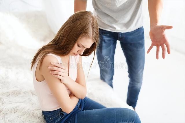 女性阴道肥大是怎么回事?医生:多半与这5个因素有关,别大意