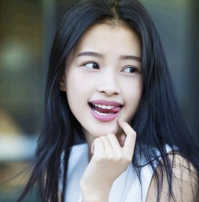 “捧不红”的10位女星，虽然观众扼腕叹息，但火不起来，也是幸运