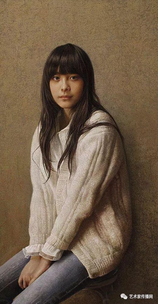 李晓刚用坦培拉油画混合画法画出的人体画，真是惊艳