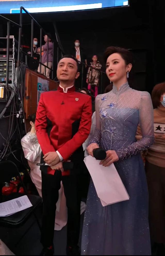 元宵晚会造型，金晨毛晓彤隆重喜庆，马凡舒甜美李思思新中式优雅