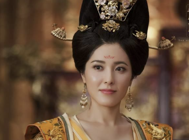 “捧不红”的10位女星，虽然观众扼腕叹息，但火不起来，也是幸运