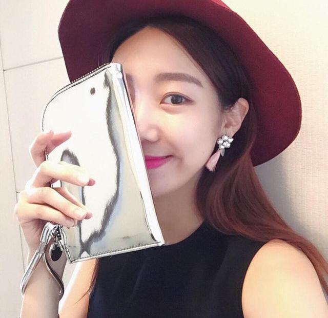 盘点ins上的高颜值美女｜多图解析，风格妆容气质一个也不放！