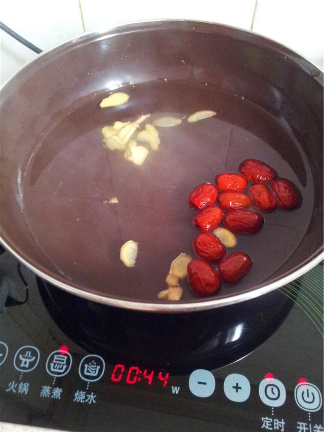 最养女人的美容汤，这做法才好喝，补血益气，再也不怕手脚冰凉！