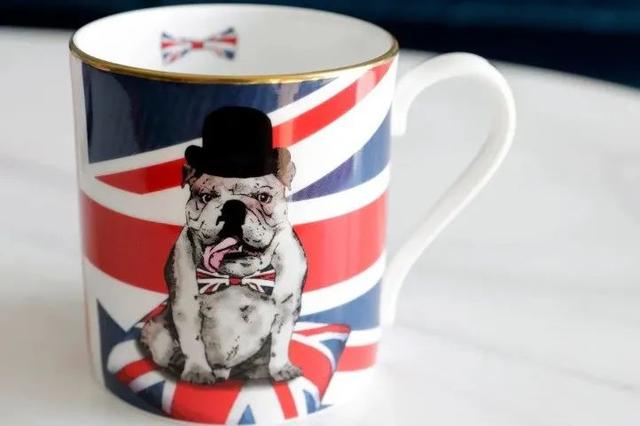 凯特、戴妃同款手镯，英国王室都爱的瓷器，情人节送礼大气有格调