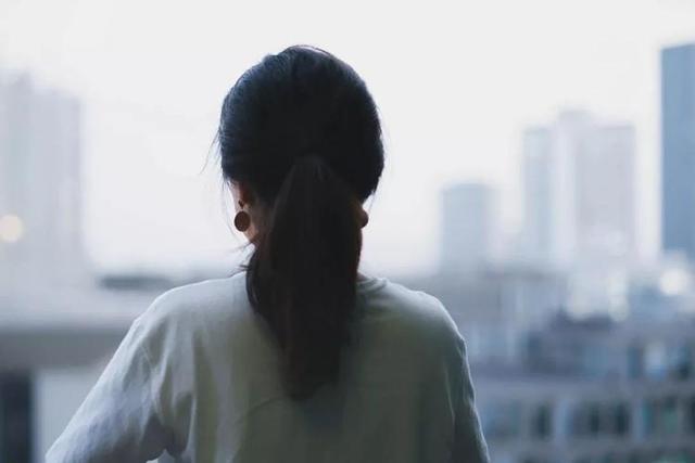 90后美女，为活命切除全身大量器官，开直播却遭网友质疑