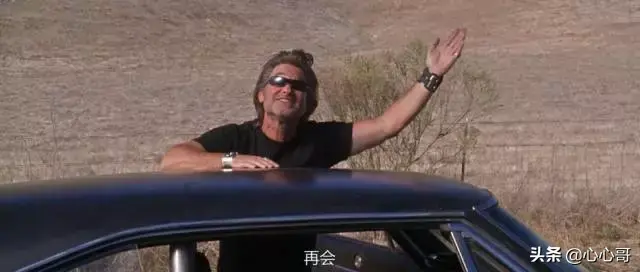 昆汀、猛女、B级片，这片看完就一个字「爽」