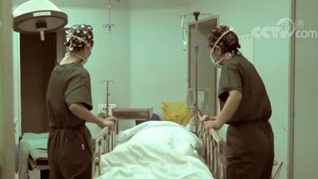 17岁女孩从高空一跃而下 曾遭超两个小时校园暴力