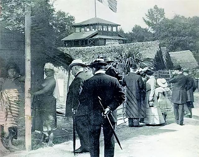 非洲女孩巴特曼因有巨臀,一生被赤身裸体展览,死后还被做成标本