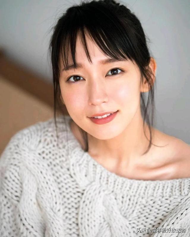 壁纸美女-最美酒窝美女吉冈里帆