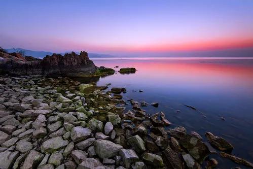 流量岁月里最美的一百首诗歌,献给擦肩而去的2020