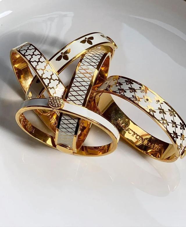 凯特、戴妃同款手镯，英国王室都爱的瓷器，情人节送礼大气有格调