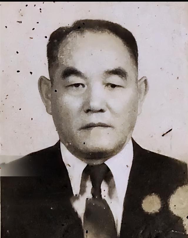 寻找大陆亲人17年的台湾女孩：46岁到北京，亲人痛哭：我也在找你