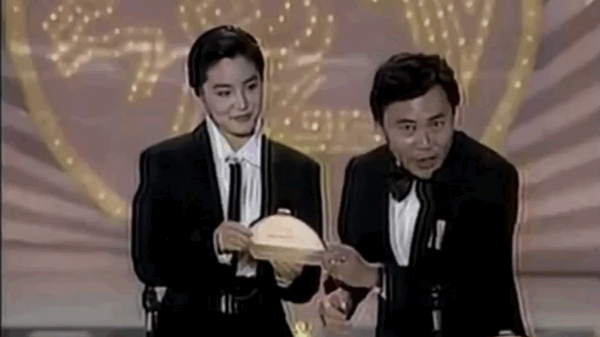 港圈“一眼万年”的短发美女，只服这12位，惊艳洋气，又美又酷帅