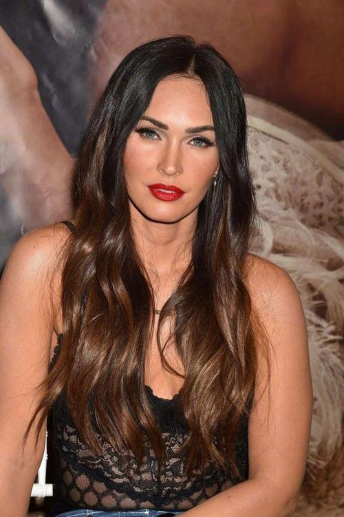 35岁梅根福克斯，身材火辣野性不羁，性感的欧美女神