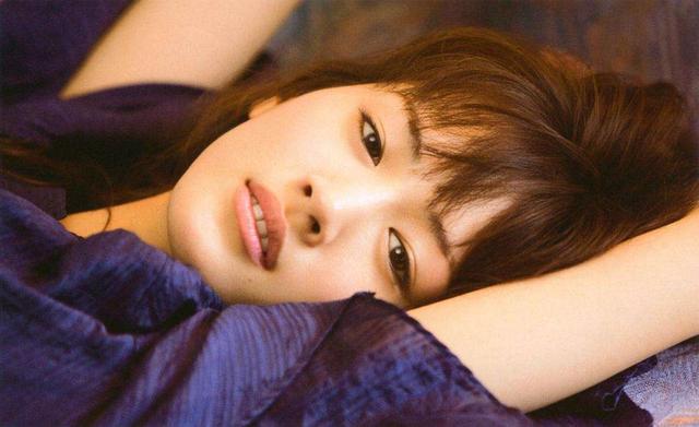 日本最美女星排行，佐佐木希那么漂亮才第九，第一拥有完美长相