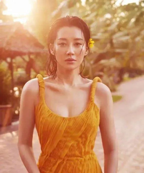 北京盛产美人,9位帝都女星,个个肤白貌美气质佳,各有各的韵味