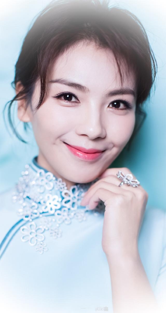 酒窝美女，林心如唐嫣佟丽娅上榜，而她却是公认的酒窝美女