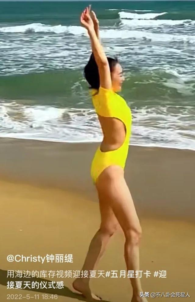 这7位女星一个比一个爱秀身材，露腰泳衣，透视装，紧身衣