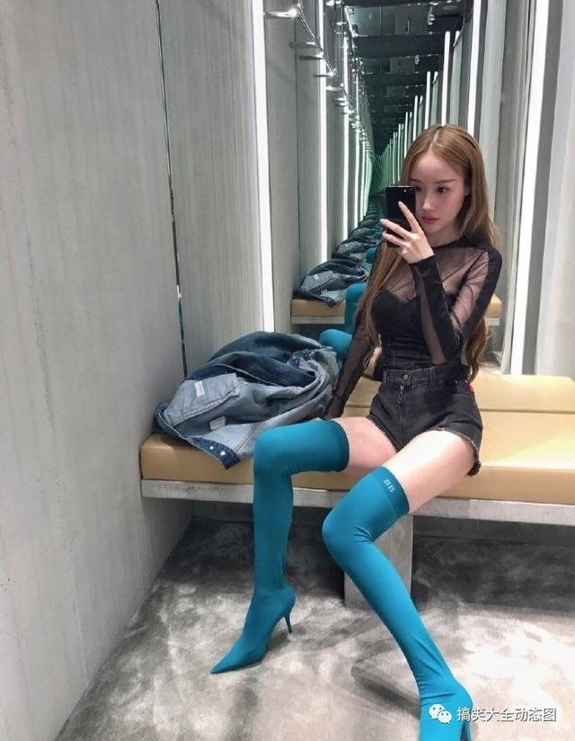 「内涵美女图」大胸妹纸要够凶才可爱哦!