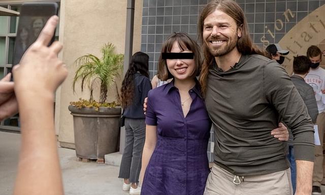 美最有良心老板翻车！自砍百万年薪补贴员工，却PUA性侵多位女性