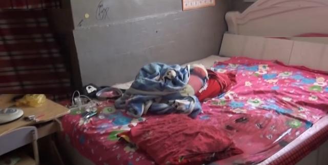 已婚妙龄女为打发无聊，同时和三个男人交往，半夜在床上酿出惨案