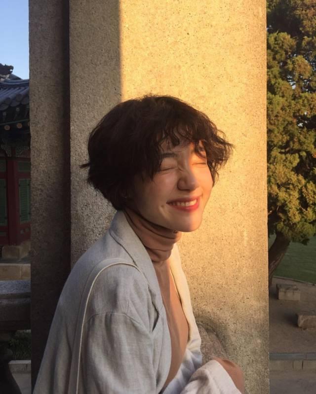 盘点ins上的高颜值美女｜多图解析，风格妆容气质一个也不放！