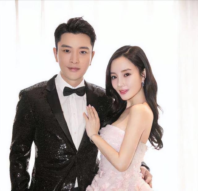 人前很清纯，人后却疯狂？这10位情史混乱的女星，才是“老司机”