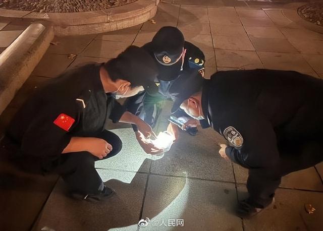 谢谢你们！白血病女孩丢药急哭，他们深夜翻垃圾桶帮找回