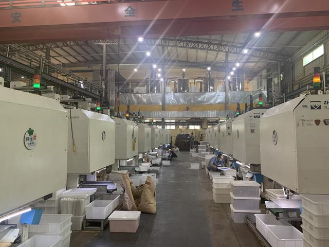 百亿积木市场澄海占一半，“玩具之都”能否跑出中国乐高｜小城故事