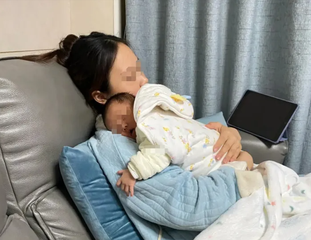 “少女胯”与“妇女胯”有何区别？看当红女明星的站姿，一目了然