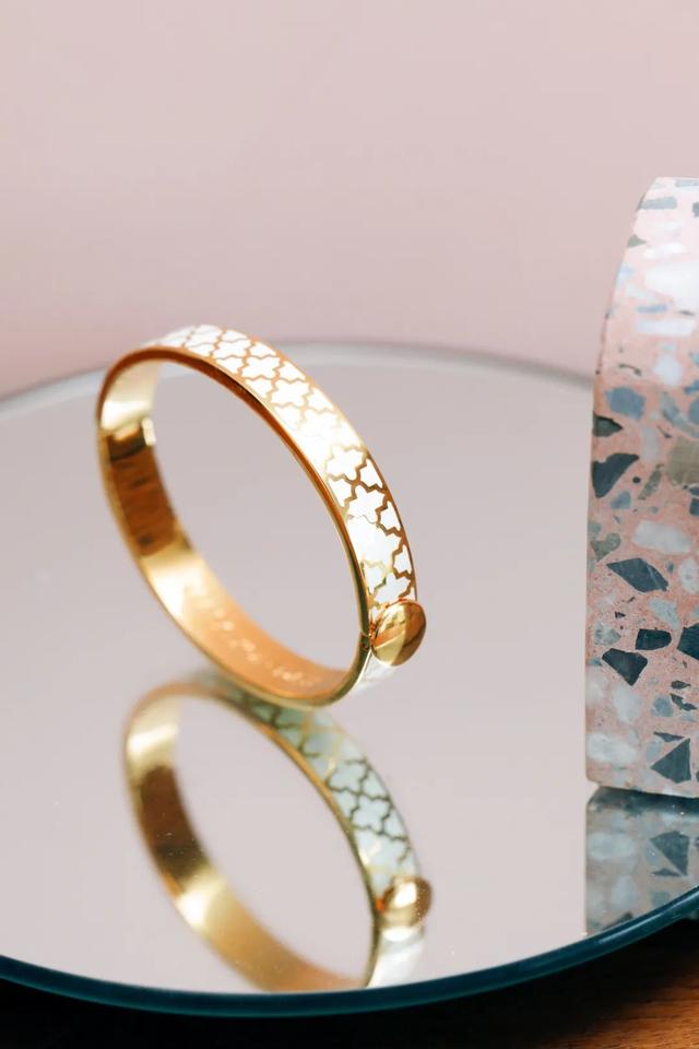 凯特、戴妃同款手镯，英国王室都爱的瓷器，情人节送礼大气有格调