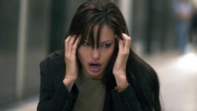 三部性感女神 安吉丽娜.朱莉 裸体出镜的限制级电影