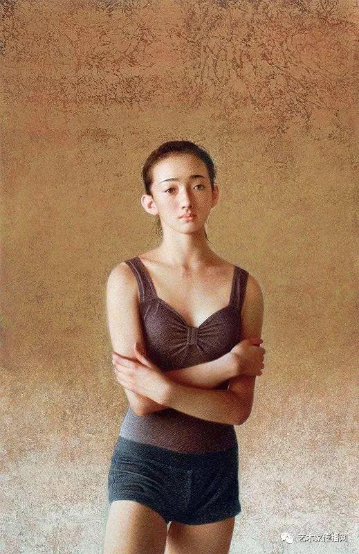 李晓刚用坦培拉油画混合画法画出的人体画，真是惊艳