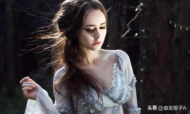 神秘的巴西模特德博拉·席尔瓦,天使面孔魔鬼身材,美得让人窒息