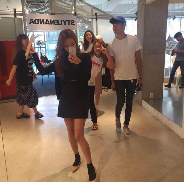 盘点ins上的高颜值美女｜多图解析，风格妆容气质一个也不放！