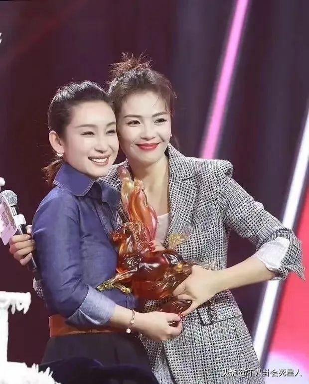 7组中年女星同框比美，刘涛赢了秦海璐，殷桃曾黎各有千秋