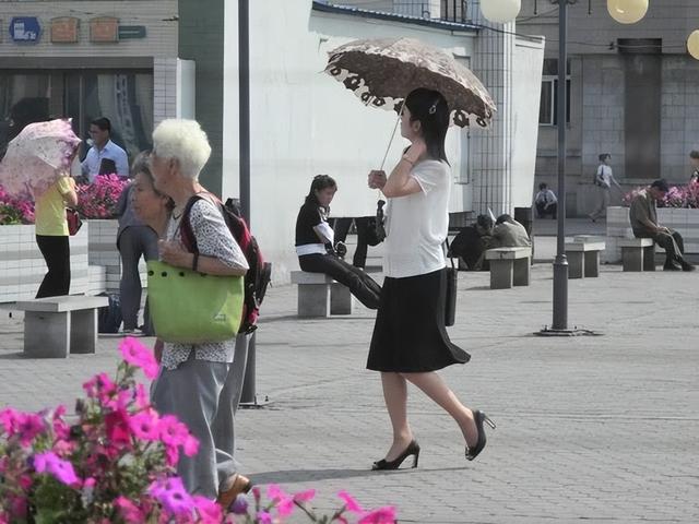 朝鲜美女被称为长裙子，朝鲜的离婚率非常低