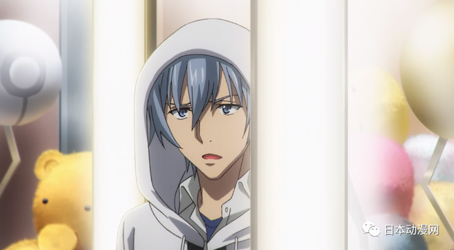 咬破女主脖颈吸血，为的竟然是一场干架