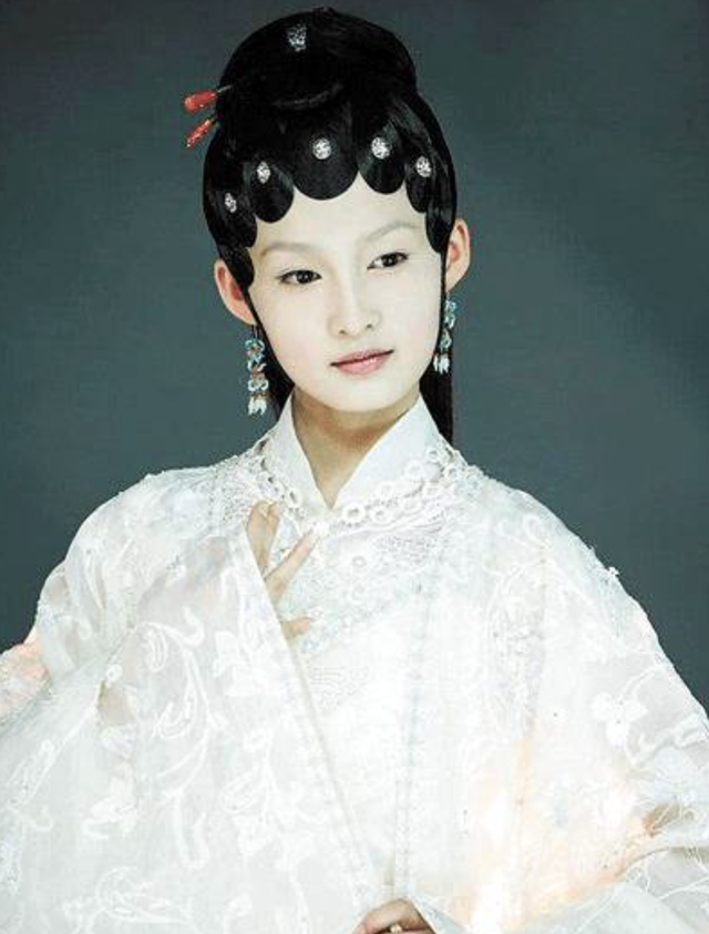 “捧不红”的10位女星，虽然观众扼腕叹息，但火不起来，也是幸运